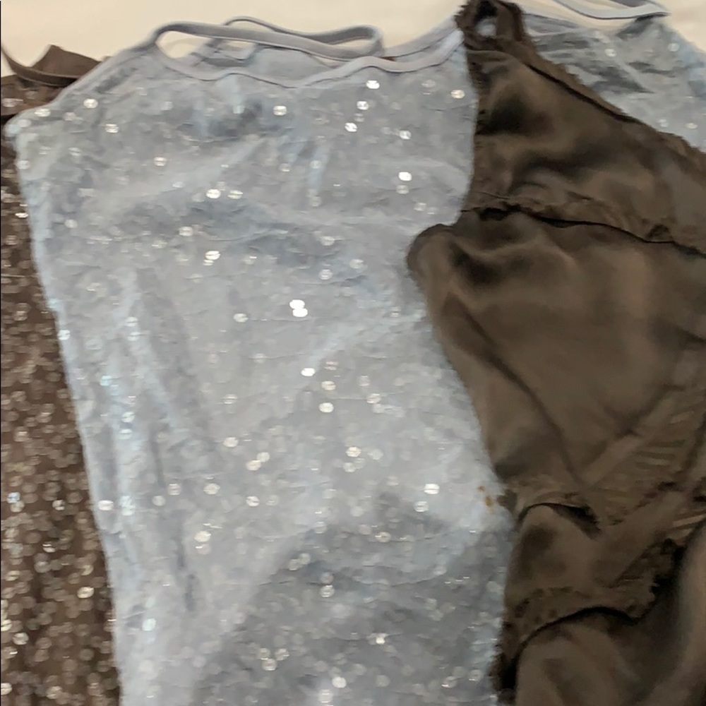 Bundle Danier silk tank tops - Picture 4 of 8